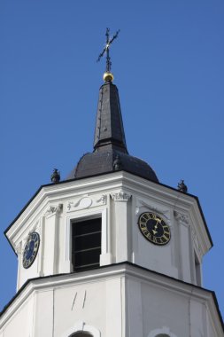 Çan kulesinde vilnius