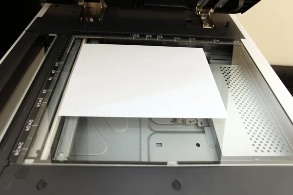 Detalhes da copiadora a laser e do papel — Fotografia de Stock
