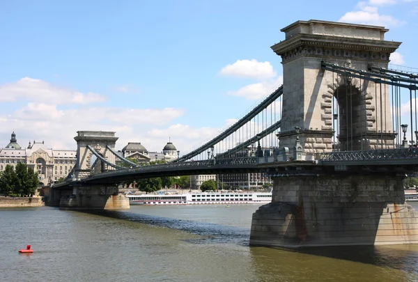 Kettenbrücke in Budapest, Ungarn — Stockfoto