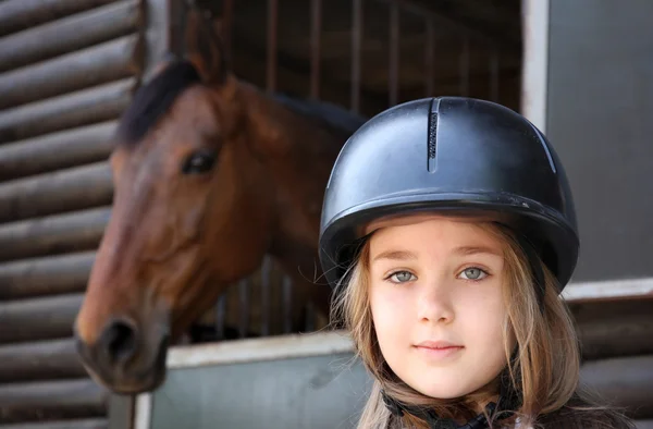 Little girl and brown Horse — Stock Photo, Image