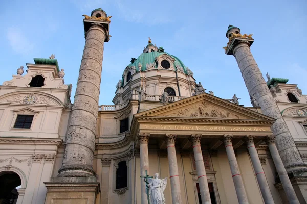 Karlskirche kyrka i Wien, Österrike — Stockfoto