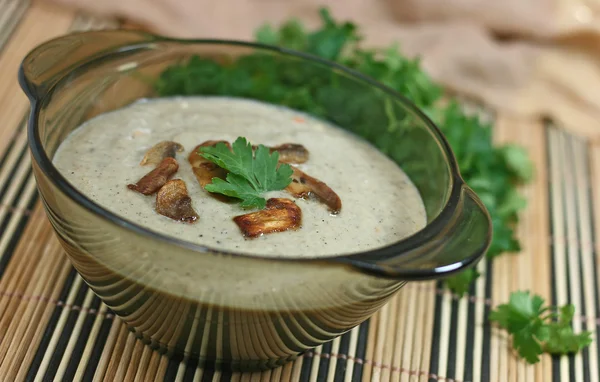 Traditional polish mushroom soup with cream — Stockfoto