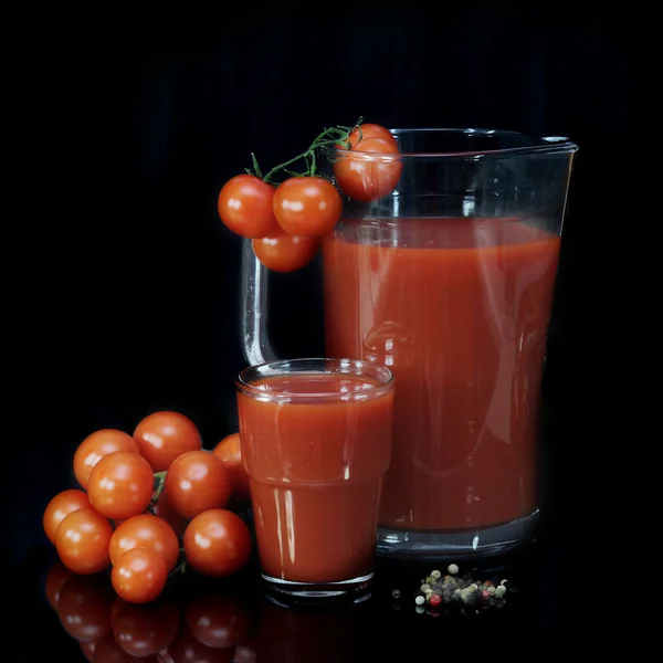 Tomatoes, jug and glass — Stock Photo, Image