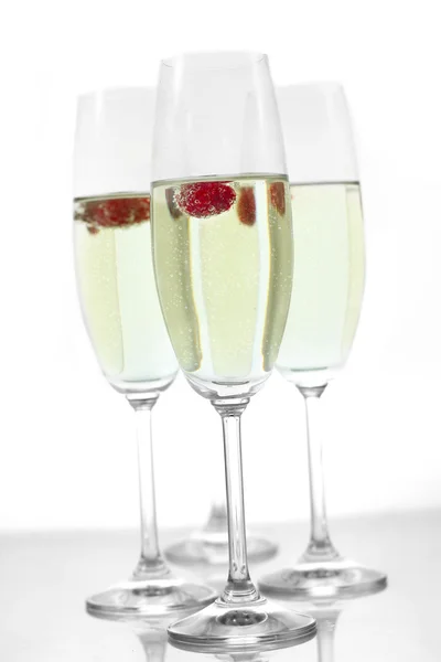 Champagne in bicchieri . — Foto Stock