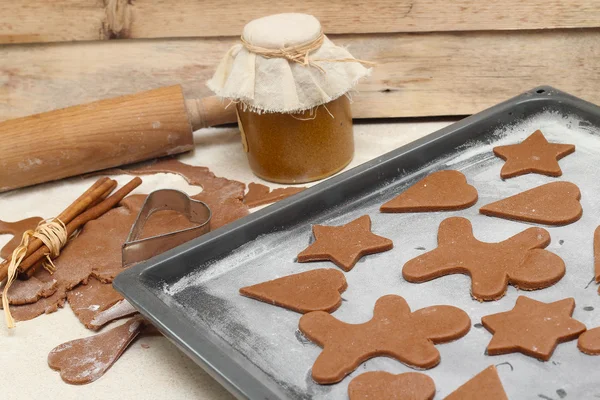 Making gingerbread cookies for Christmas — Stock Photo, Image