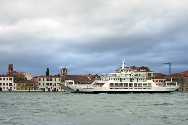 Venedig, Kanal von Giudecca — Stockfoto