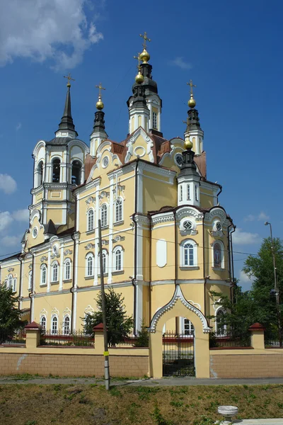 Tomsk, voskresenskaya kyrka — Stockfoto