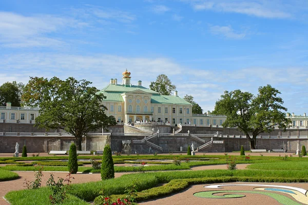 Oranienbaum, großer palast — Stockfoto