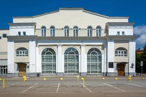 2021年7月4日 俄罗斯托木斯克 俄罗斯托木斯克Nakhanovich Lane的年轻观众剧场 — 图库照片