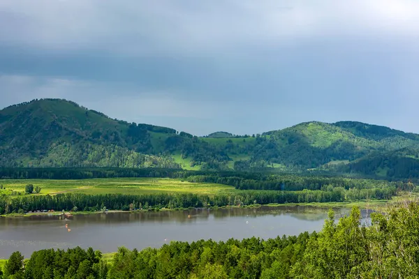 Pohled Jezero Manzherok Vrcholu Hory Sinyukha Gornij Altai — Stock fotografie