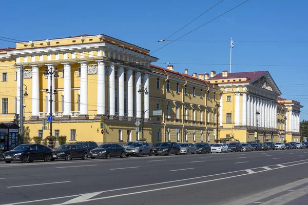 Petersburg Rosja Września 2021 Widok Mostu Pałacowego Zabytkowego Budynku Admiralicji — Zdjęcie stockowe