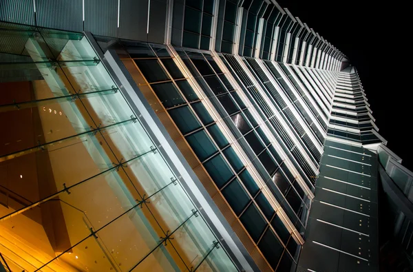 Skyscraper by night — Stock Photo, Image