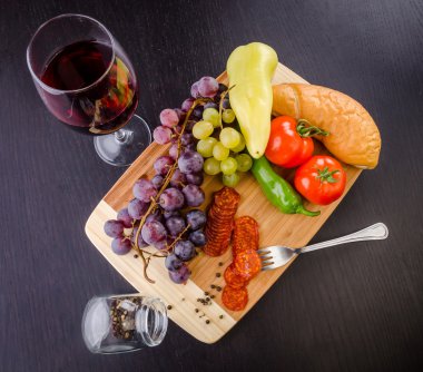 meyve, sebze ve şarap