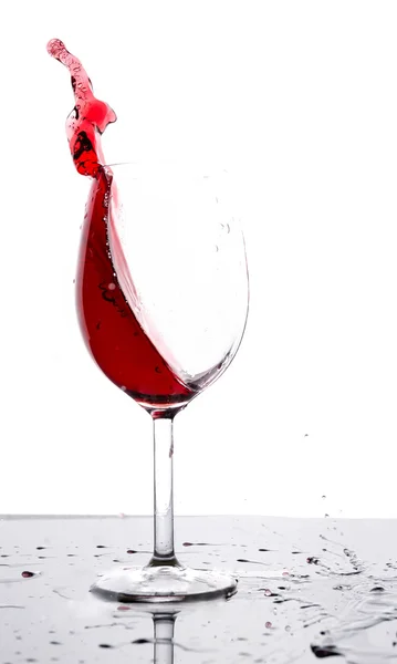 赤ワインを注ぐ — ストック写真