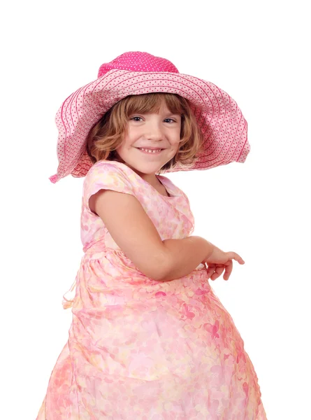 Šťastná holčička s velkým klobouk portrét — Stock fotografie