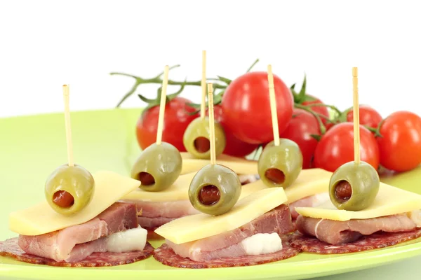 Oliwki szynka ser i pomidory jedzenie w formie bufetu — Zdjęcie stockowe