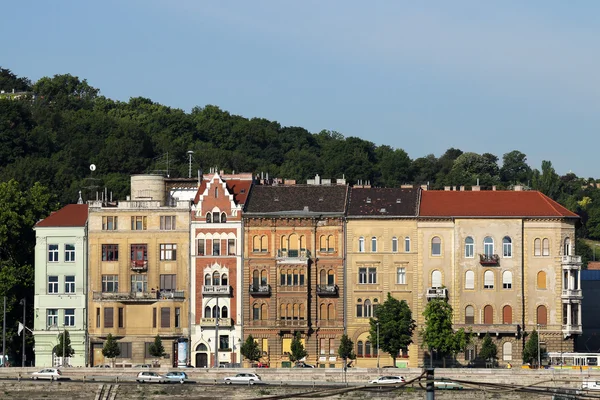 Old houses on Danube riverside Budapest — Stock Photo, Image