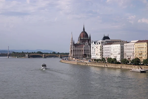 Hungarian Parliament Danube River Budapest — Stock Photo, Image