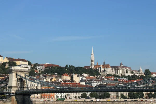 Ponte de corrente e bastião Pescador Budapeste — Fotografia de Stock