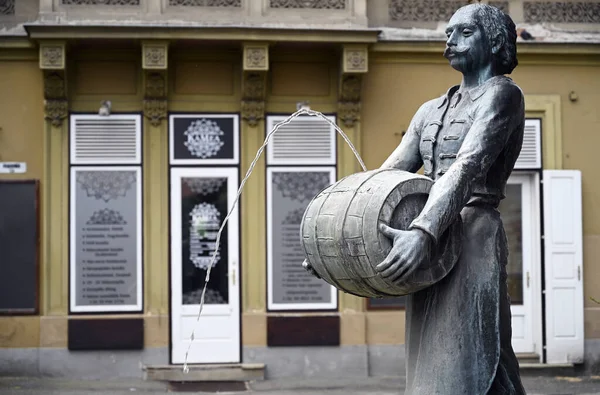 Man Holding Wine Barrel Monument Sopron Hungary — Stock Photo, Image