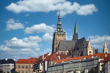 Prag Kalesi Çek Cumhuriyeti 'nin tarihi kent manzarası