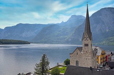 Avusturya Alpleri 'ndeki Hallstatt Köyü Avusturya