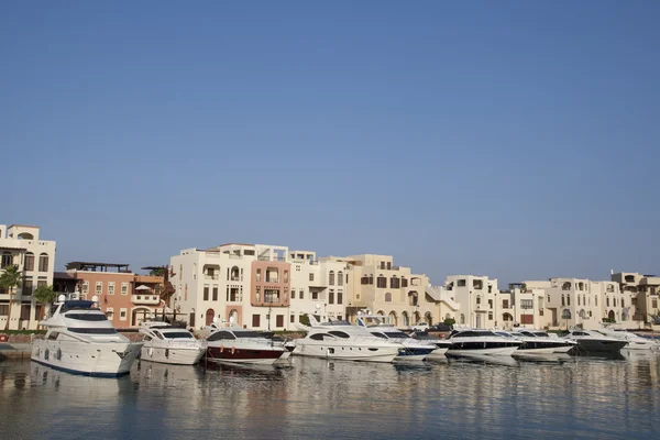 Os barcos estão na Baía de Tala. Aqaba, Jordânia . — Fotografia de Stock