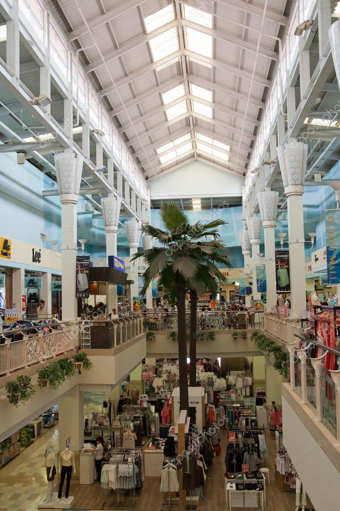 intérieur shopping outlet, centre commercial, pattaya — Photo ... intérieur shopping outlet, centre commercial, pattaya — Photo ...
