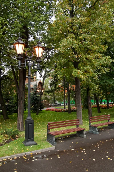 Lanternes d'éclairage public. Moscou, Russie — Photo