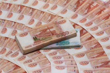 Beş bin Rublesi notları ve 1000 Rublesi notları