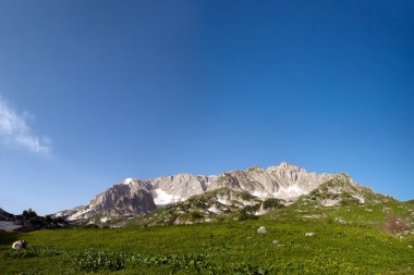 mount pshekha-su sabah saat içinde görünüm