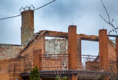 Vyshhorod ilçesi, Kyiv bölgesi, Ukrayna: 19 Nisan 2022: Rusya 'nın Ukrayna' yı işgal etmesinin sonuçları