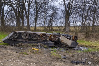 Vyshhorod ilçesi, Kyiv bölgesi, Ukrayna: 19 Nisan 2022: Rusya 'nın Ukrayna' yı işgal etmesinin sonuçları