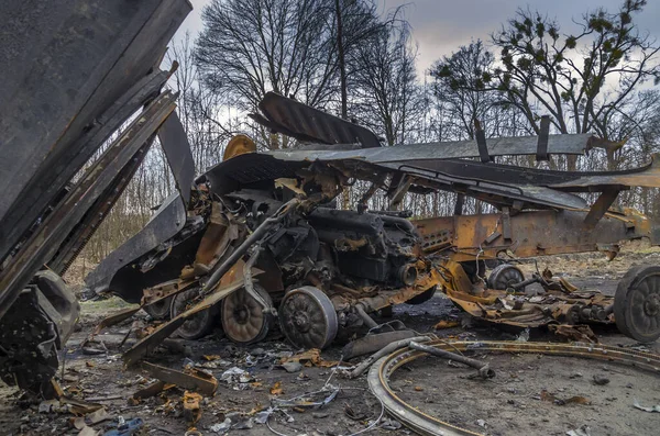 Vyshhorod ilçesi, Kyiv bölgesi, Ukrayna: 19 Nisan 2022: Rusya 'nın Ukrayna' yı işgal etmesinin sonuçları