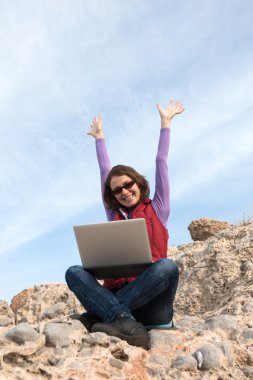 Açık çalışan kadın