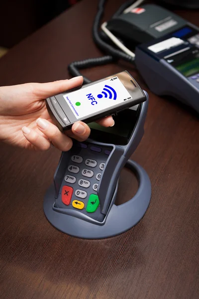 NFC - Vicino alla comunicazione sul campo — Foto Stock