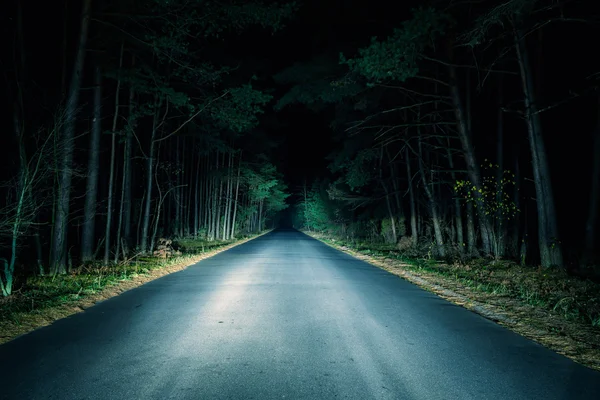 Estrada nocturna — Fotografia de Stock