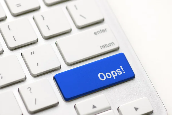 Conceptos de error, con mensaje oops en el teclado . — Foto de Stock