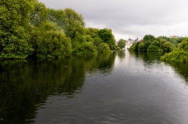 Londra 'daki St. James Parkı