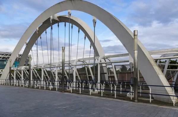 Puente moderno — Foto de Stock