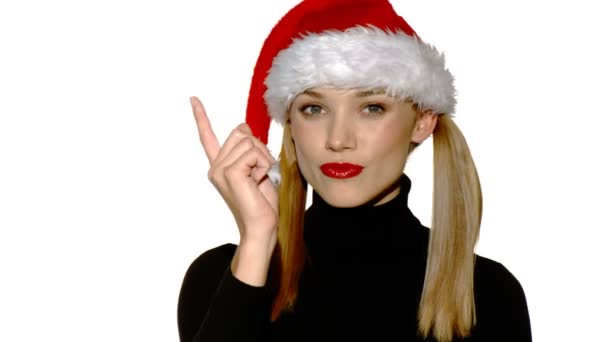 Retrato de bela sexy menina vestindo santa claus chapéu — Vídeo de Stock