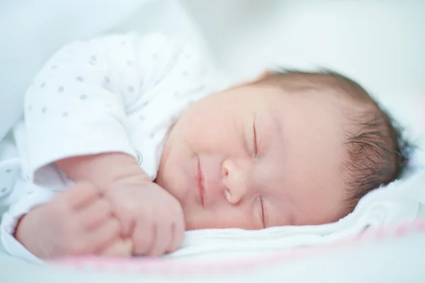Primer plano del bebé dormido —  Fotos de Stock