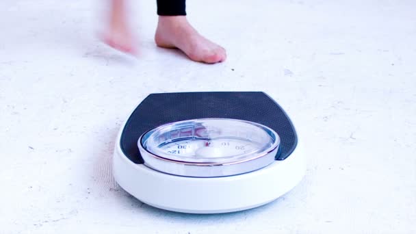 Standing On Weight Scale — Stock Video