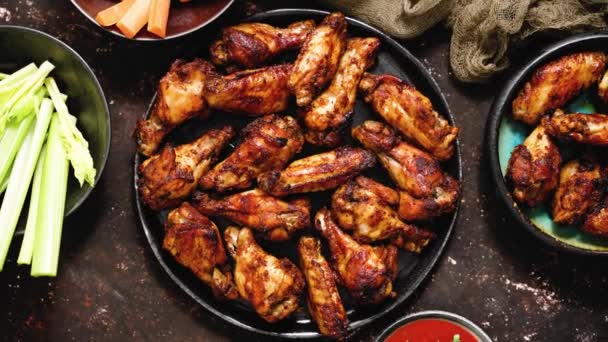 Grilled Spicy Chicken Wings Served Tomato Yogurt Dips Celery Carrot — Wideo stockowe