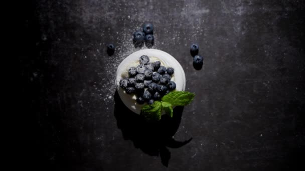 Mini Meringue Dessert Pavlova Cake Fresh Blueberries Plased Dark Rusty — Videoclip de stoc