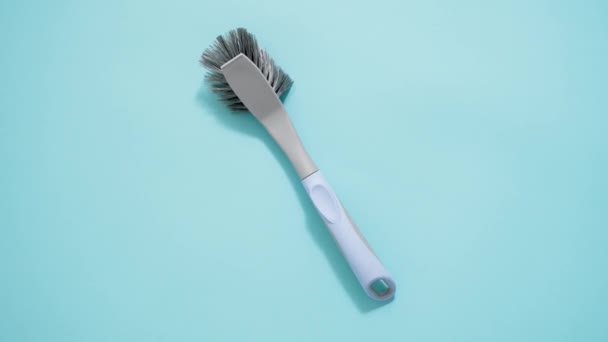House Cleaning Scrubbing Brush Tool Isolated Blue Background Top View — Wideo stockowe