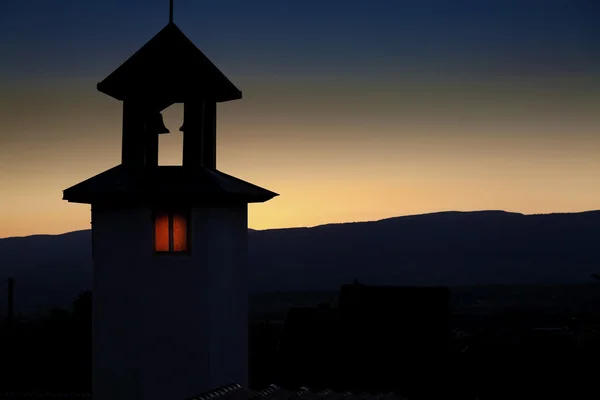 Силуэт церкви — стоковое фото