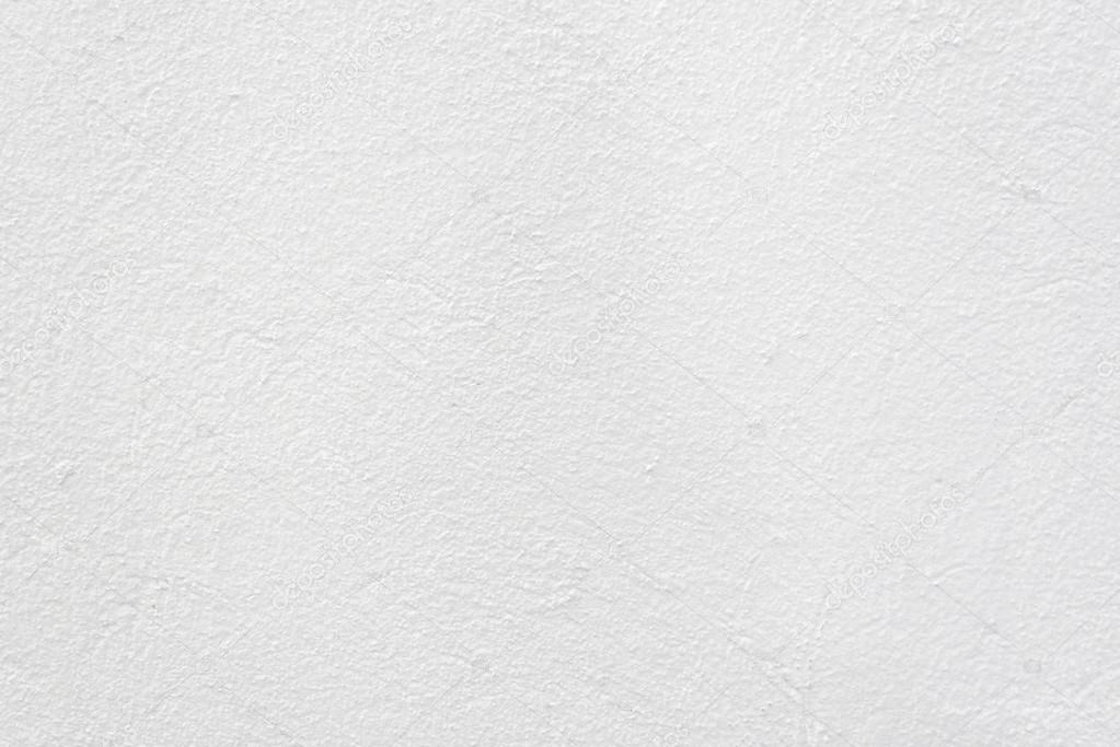The white plastered wall