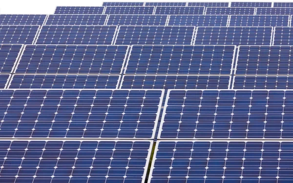 Elektriciteitscentrale op basis van hernieuwbare zonne-energie — Stockfoto