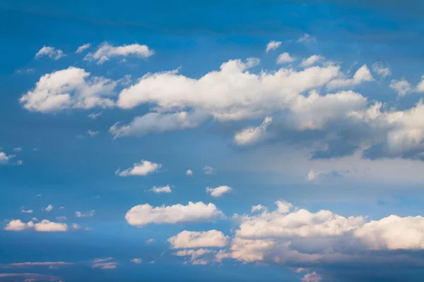 White clouds over blue sky — Stock Photo, Image